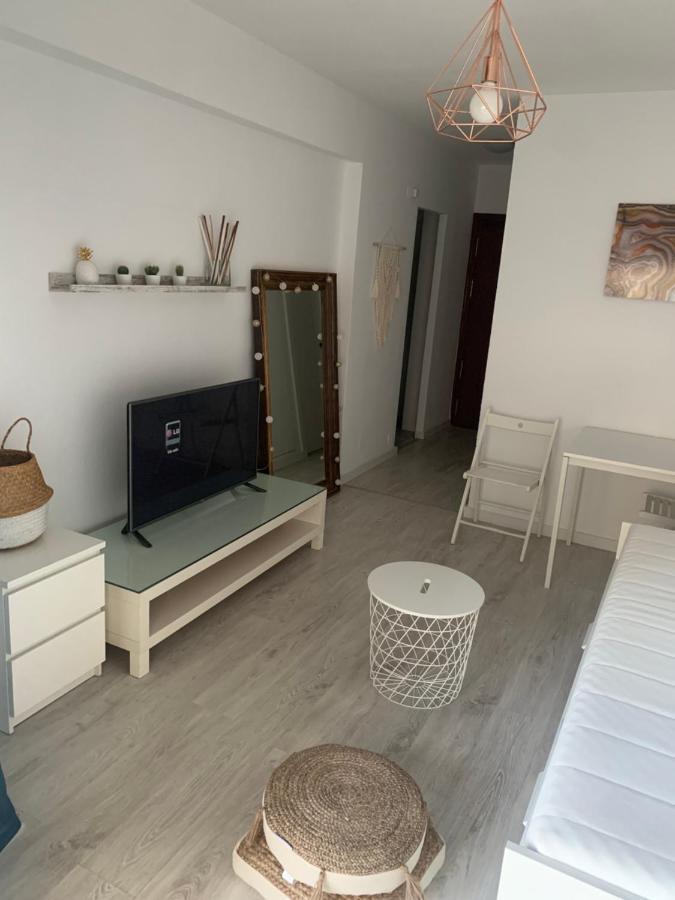 Acogedor Estudio En Primera Linea De Playa Benalmádena Esterno foto